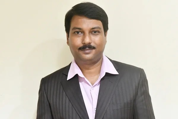 Dr. Sumit Som